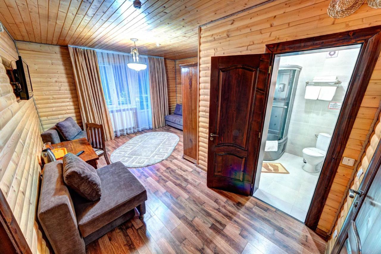 Milli & Jon Otel Bukovel Dış mekan fotoğraf