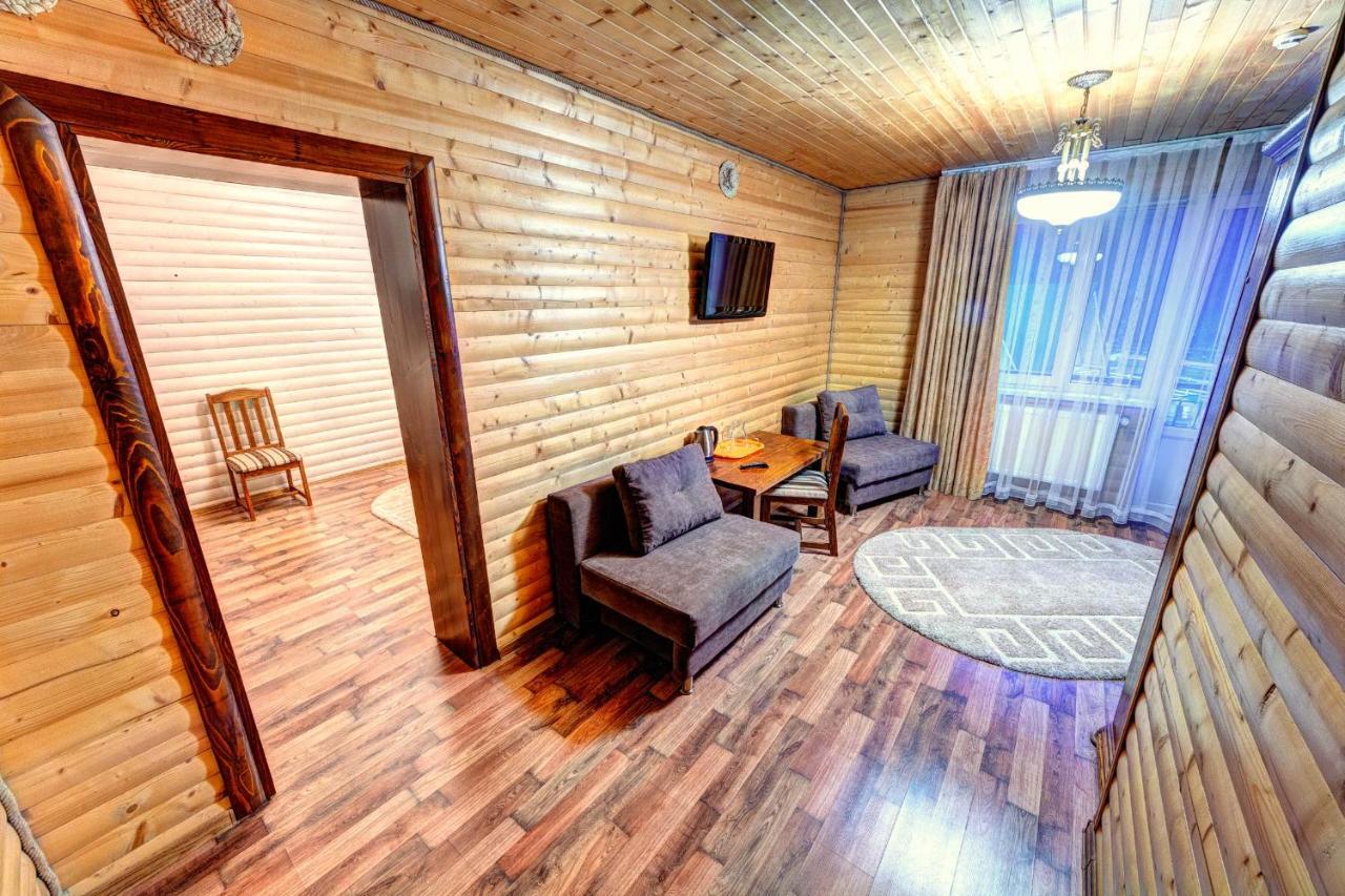Milli & Jon Otel Bukovel Dış mekan fotoğraf